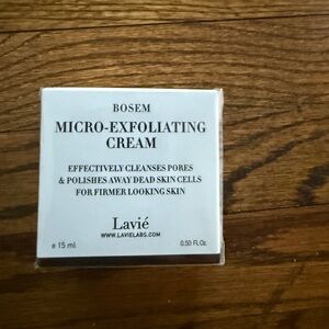 Micro-Exfoliating Cream - White